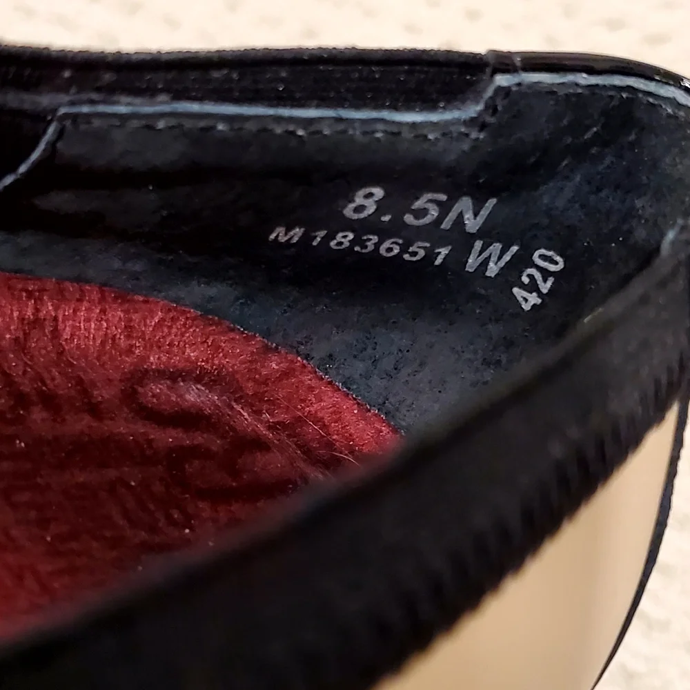 Munro Ivy Leather Colorblock Camel/Black Horsebit Preppy COMFORT Flats 8.5N